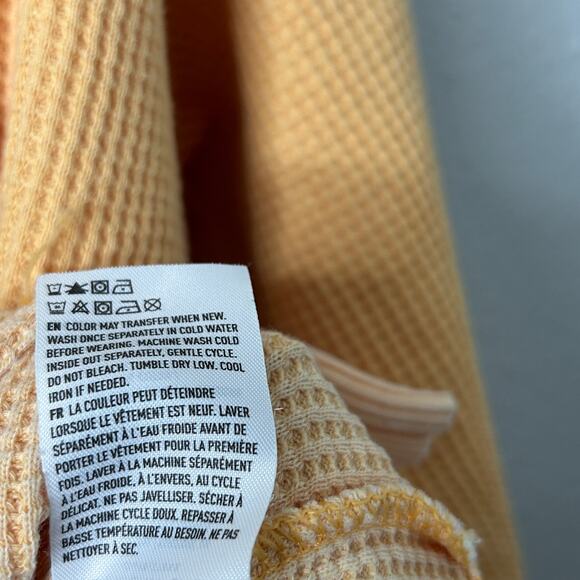 American Eagle Big Hug Waffle Sweatshirt Women’s Medium Yellow Oversized - Picture 8 of 8